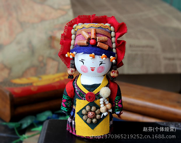精品云南少数民族娃娃 中国传统木偶摆件 木质布娃娃厂家批发