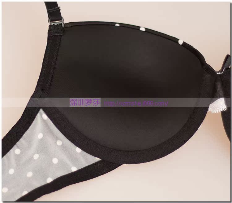 【法国原单一线<em>名牌文胸</em> 性感蕾丝调皮圆点光