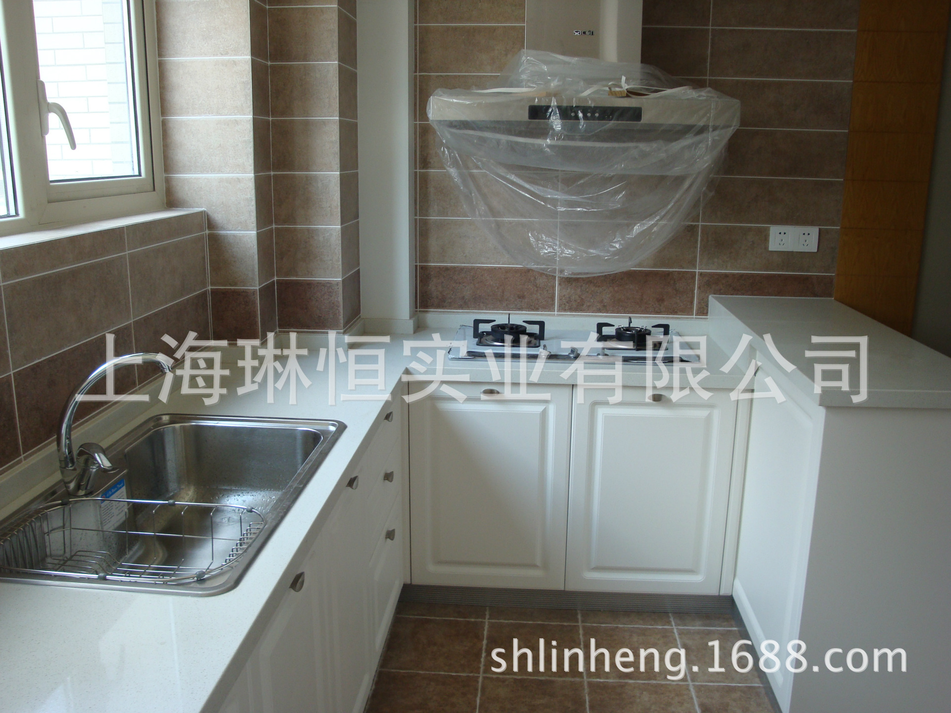 模压pvc整体简欧风格橱柜           柜体规格