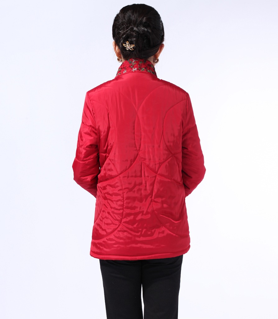 存<em>棉衣</em>批发 中老年女装时尚修身<em>绣花女棉服</em> 保