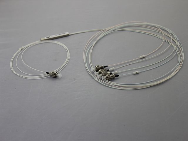 【厂家供应 PLC 微型光纤分路器 1分4 价格优