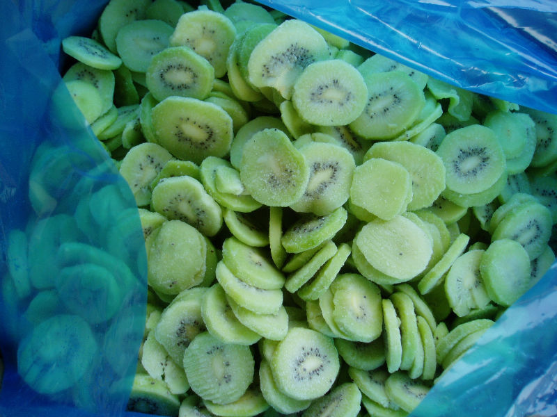 sliced kiwi fruit