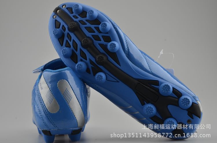 批发采购运动鞋-批发供应正品回力足球鞋WF-