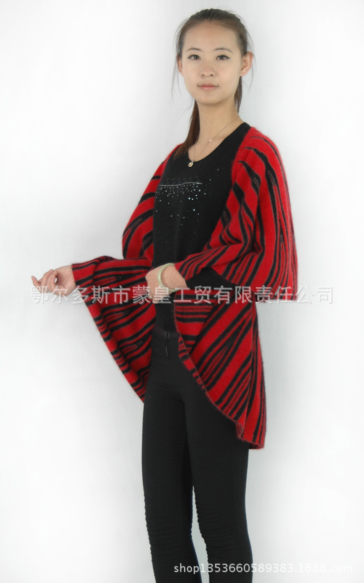 【<em>时尚</em>新颖羊绒<em>开衫</em> <em>女士蝙蝠</em>羊绒衫 可做披肩
