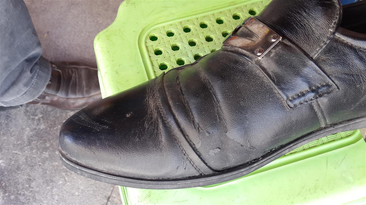 温州市瓯海富宏达鞋业的进口头层牛皮真皮皮鞋
