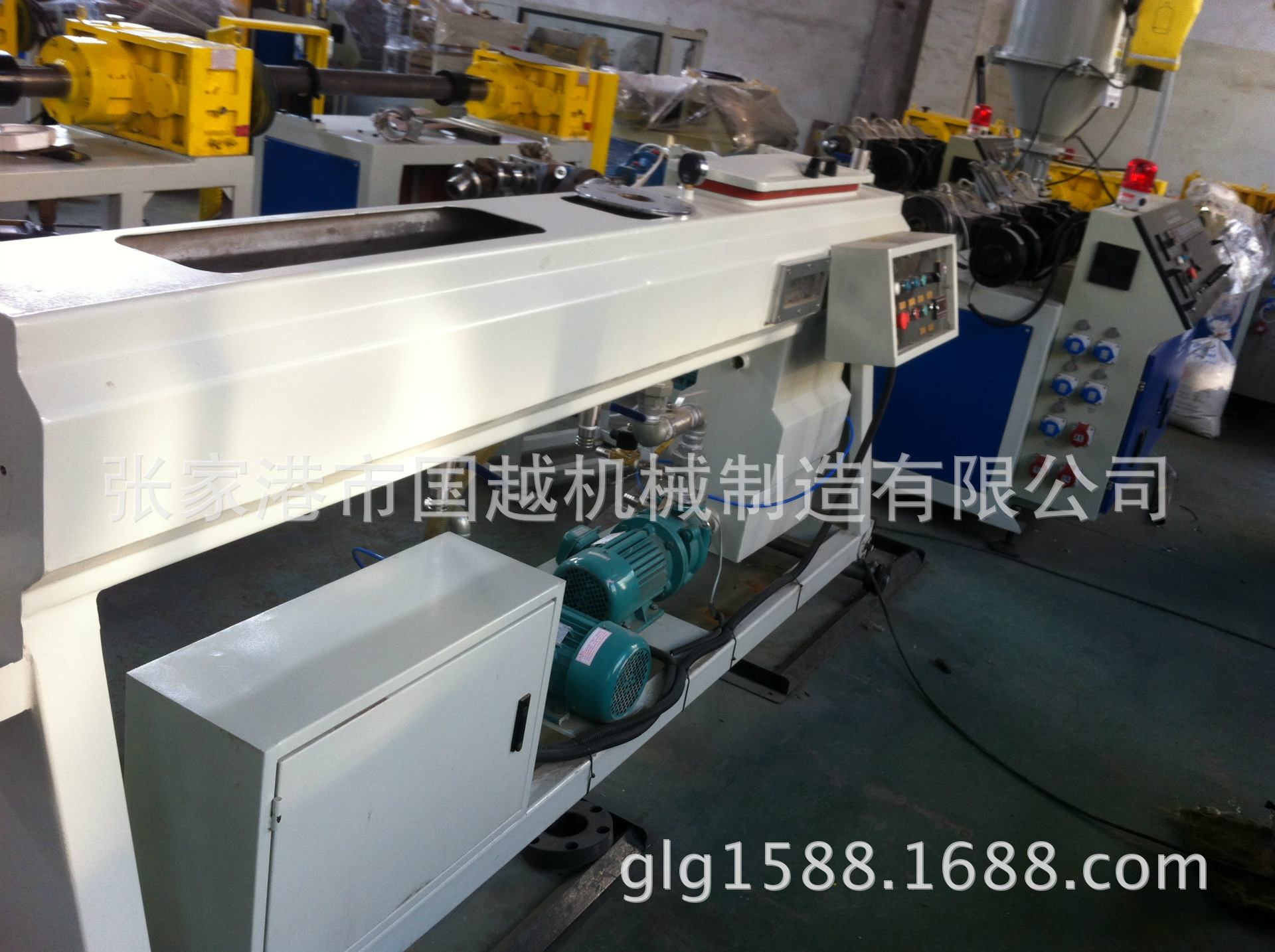 PC PMMA 透明管材精密挤出生产线1