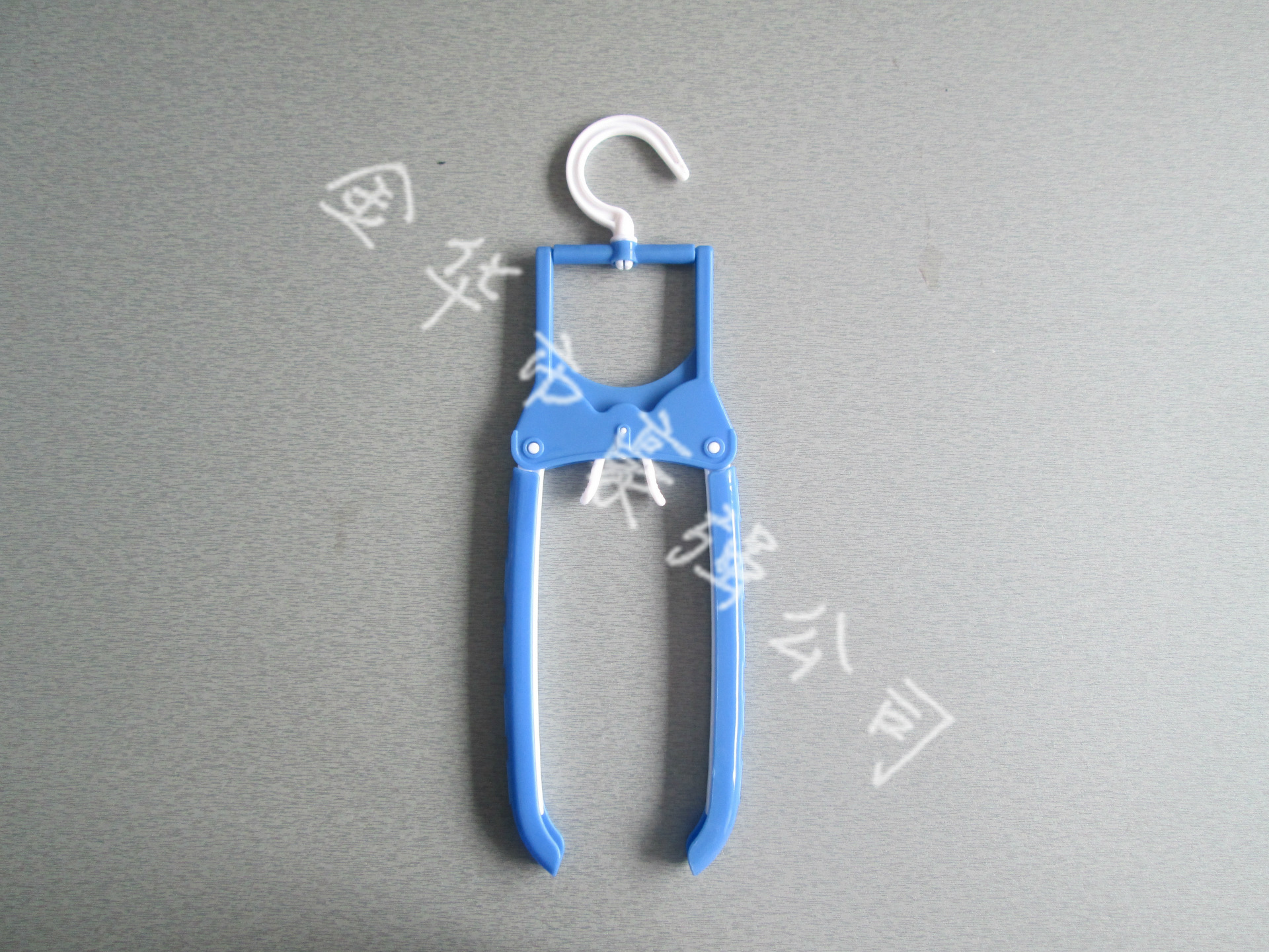 【厂家直销-全新设计-多功能折叠晾衣架-家庭帮