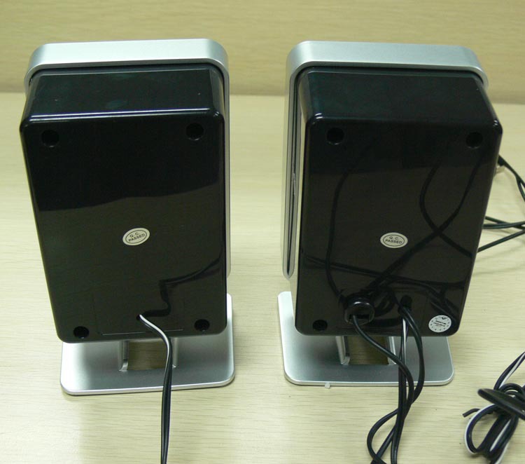 深圳迷你音箱批发 USB2.0带开关和声音调节按