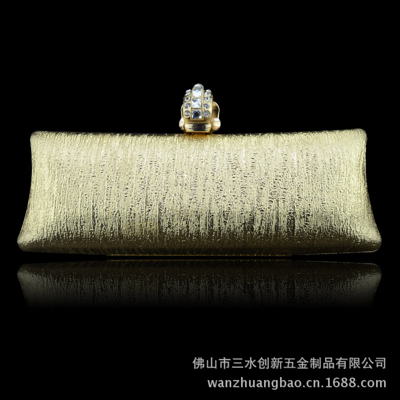 金色树皮纹手抓包