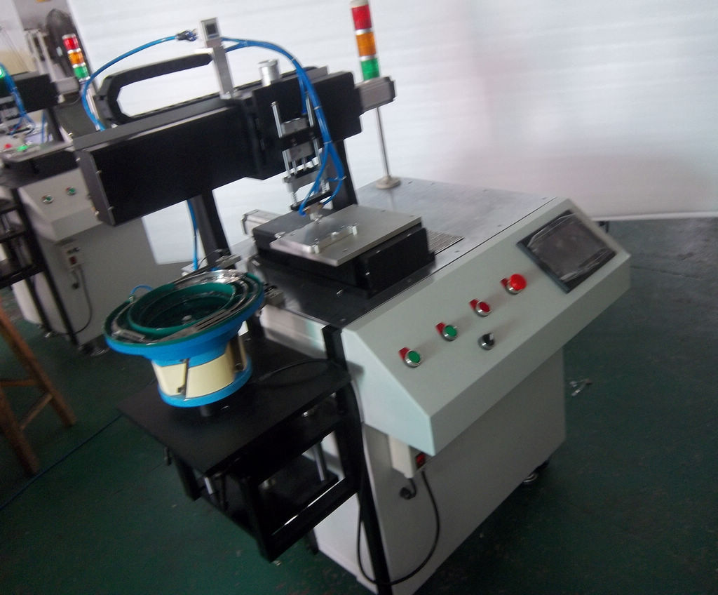 伺服定位系统-摆料机器人\/自动上料机器人\/取料