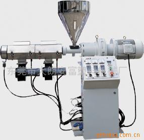 万向升降押出机