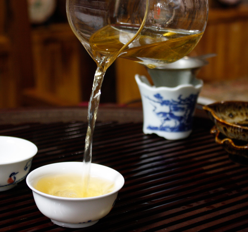 黑茶-茶叶批发 普洱茶 生茶 龙阳号 南糯山 古树