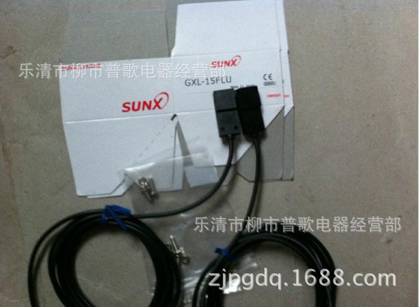 SUNX光電傳感器GXL-15FLU，15F，15FB，15