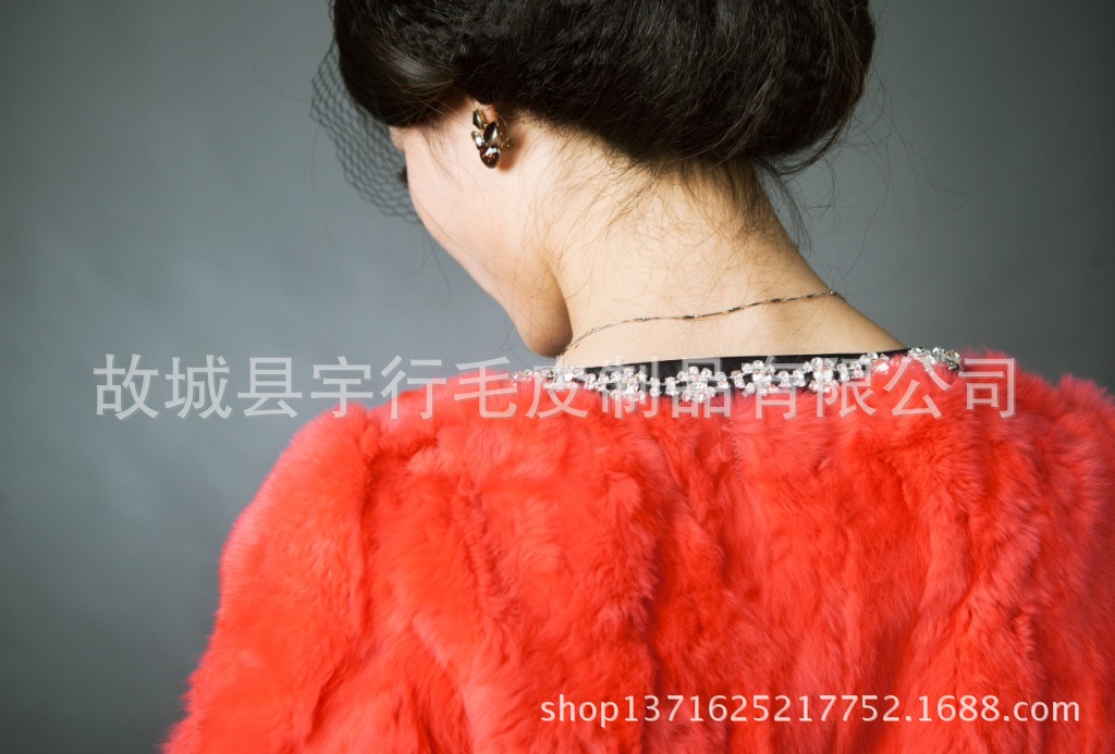 獺兔毛鑲鑽服裝