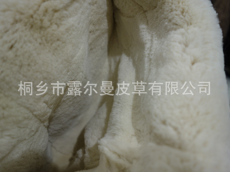 <em>批发</em>采购皮草-<em>特级</em>獭兔毛皮草<em>外套</em>整皮皮草大