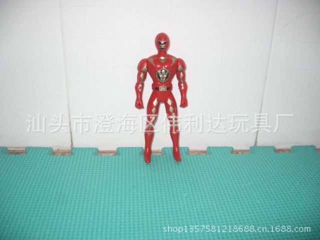 【奥特曼超人 迪迦超人 戴拿 机器人发光玩具】