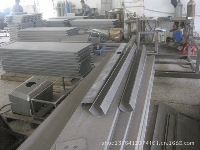 【深圳板金生产厂家定做东莞工业机箱机柜】