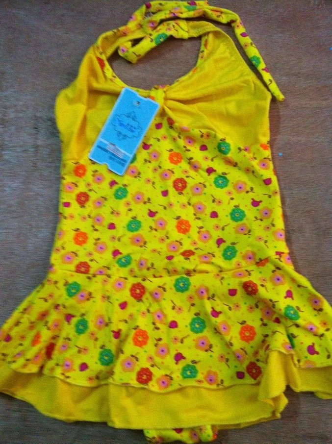 861货号素色加花色<em>小女孩连体</em>泳衣,连体泳裤,