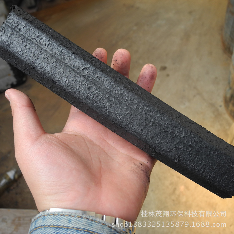 成品机制炭 无烟清洁木炭 烧烤机制木炭 厂家直