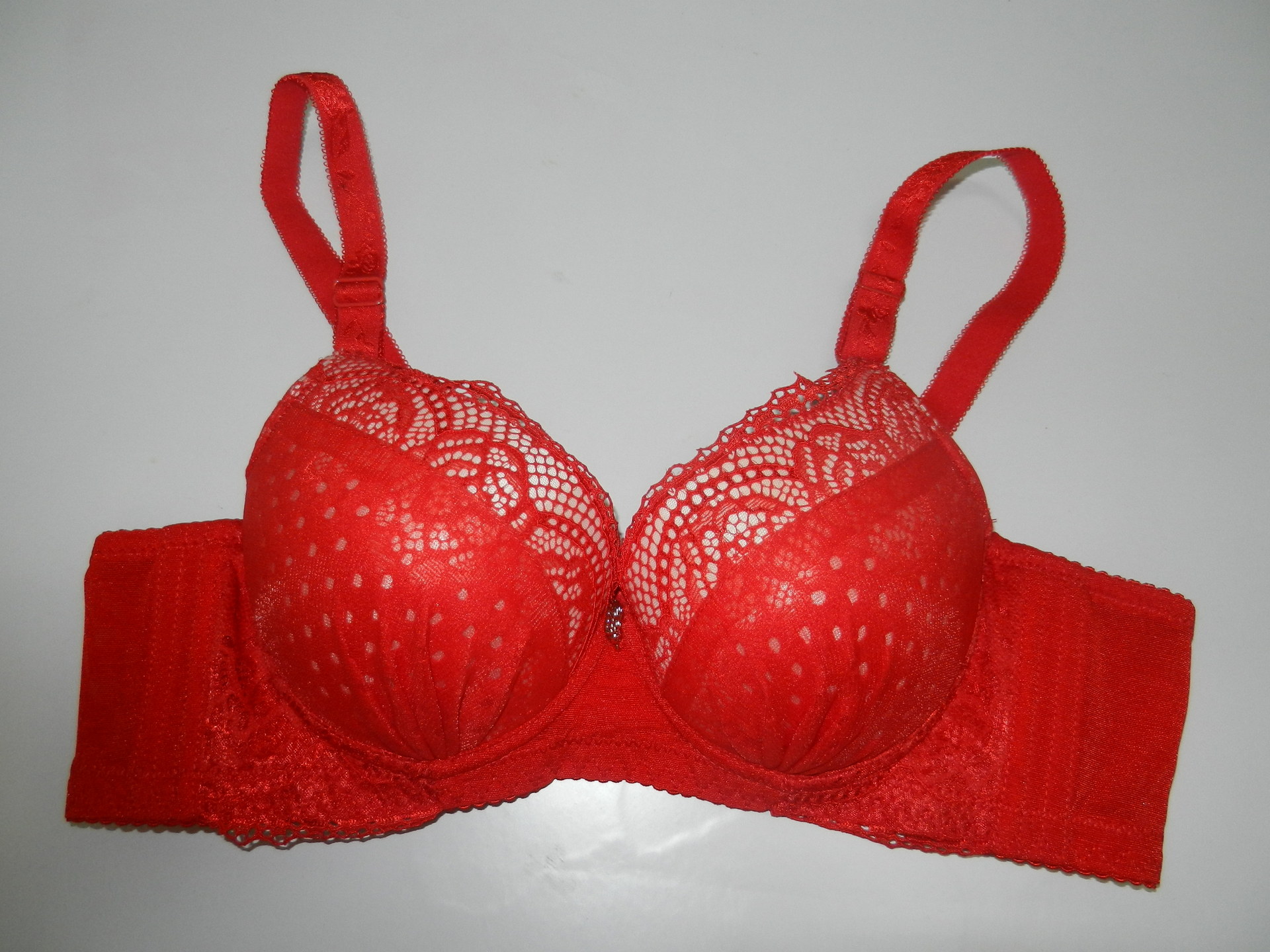 【贵人花精油特厚<em>棉</em>杯防辐射调整型<em>功能文胸</em>批