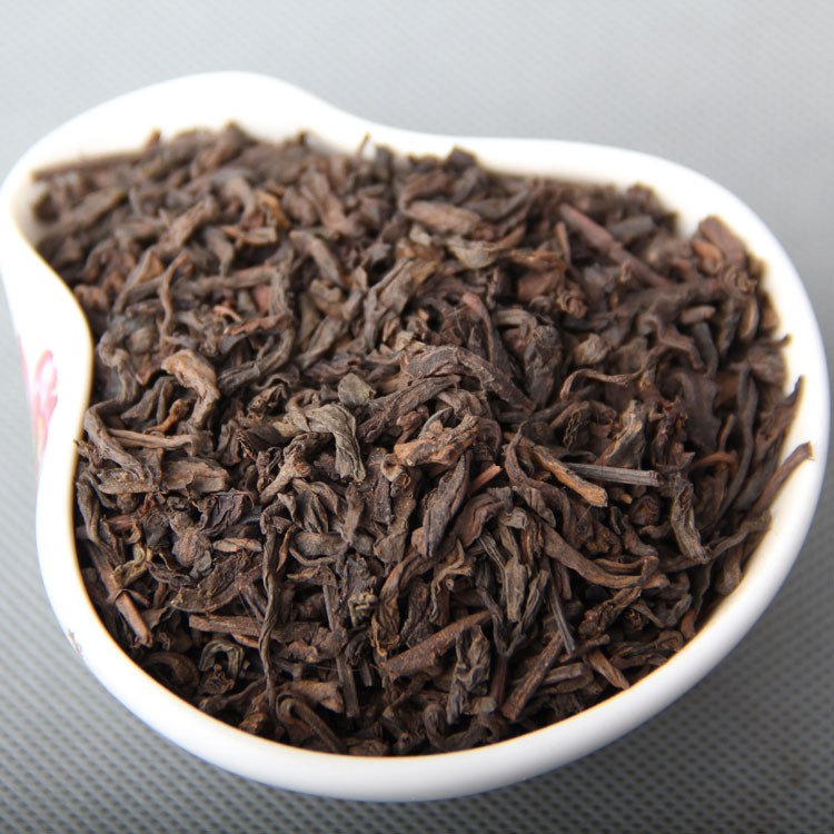 干仓与湿仓：茶饼储存的实战优劣势深度对比