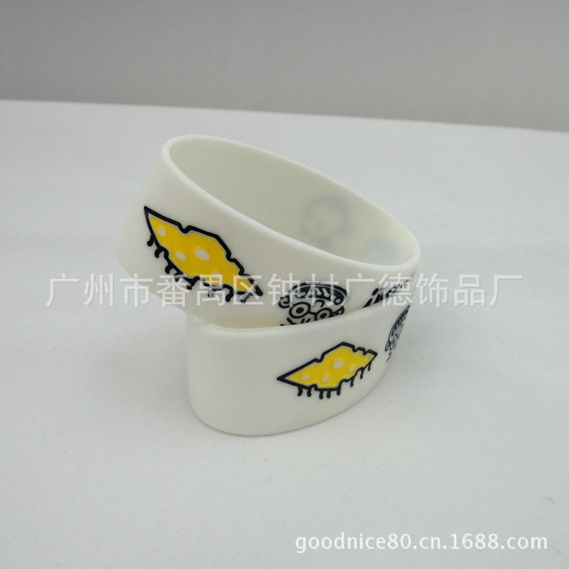 【厂家促销供应学生篮球硅胶手环带 可定制各