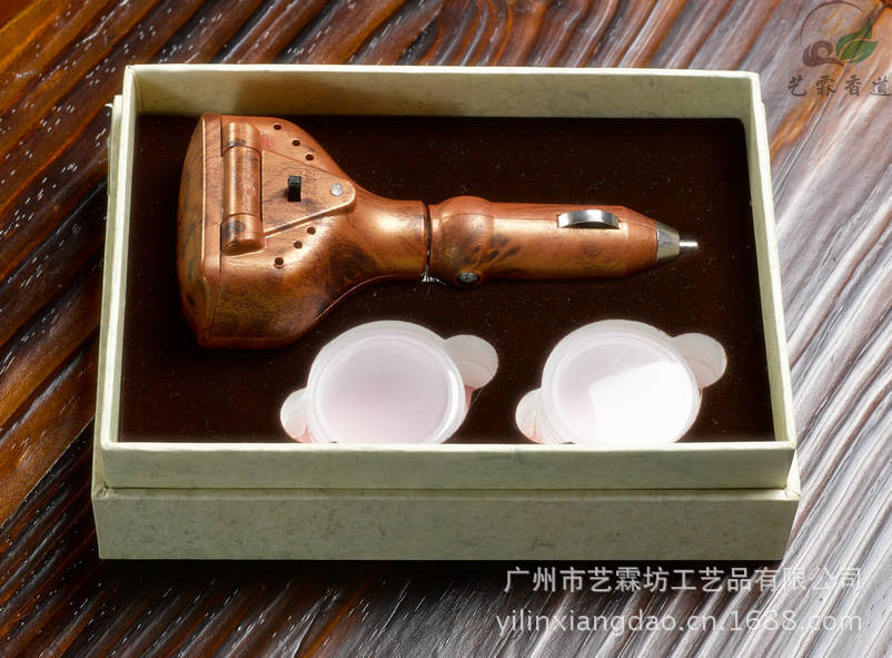 五代车载桃木色