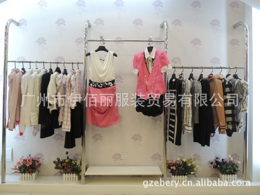 厂家原单<em>广州</em>百丝Baisi品牌<em>女装</em> 女式<em>外套</em> 折扣
