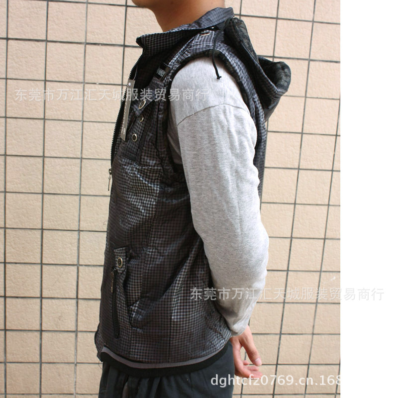 【时尚爆款连帽时尚<em>男马甲</em>低价<em>批发</em> 库存男士