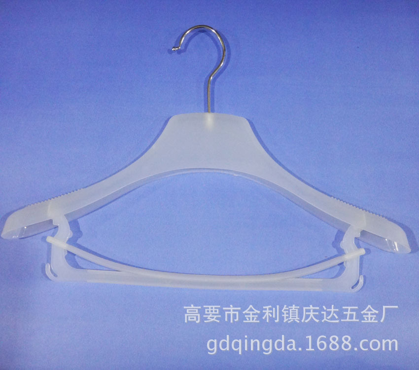 专业生产塑料衣架裤夹服装店女装<em>睡衣</em>架两用运