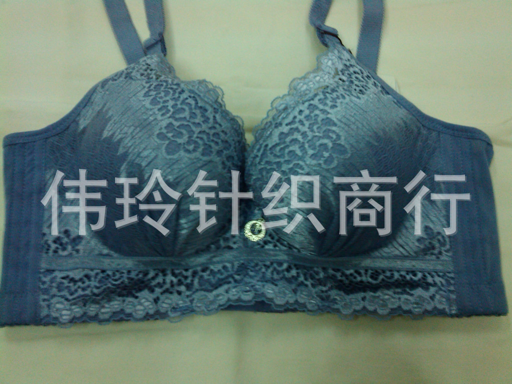 【<em>3线品牌文胸</em> 黛格莉8002调整型聚拢型文胸