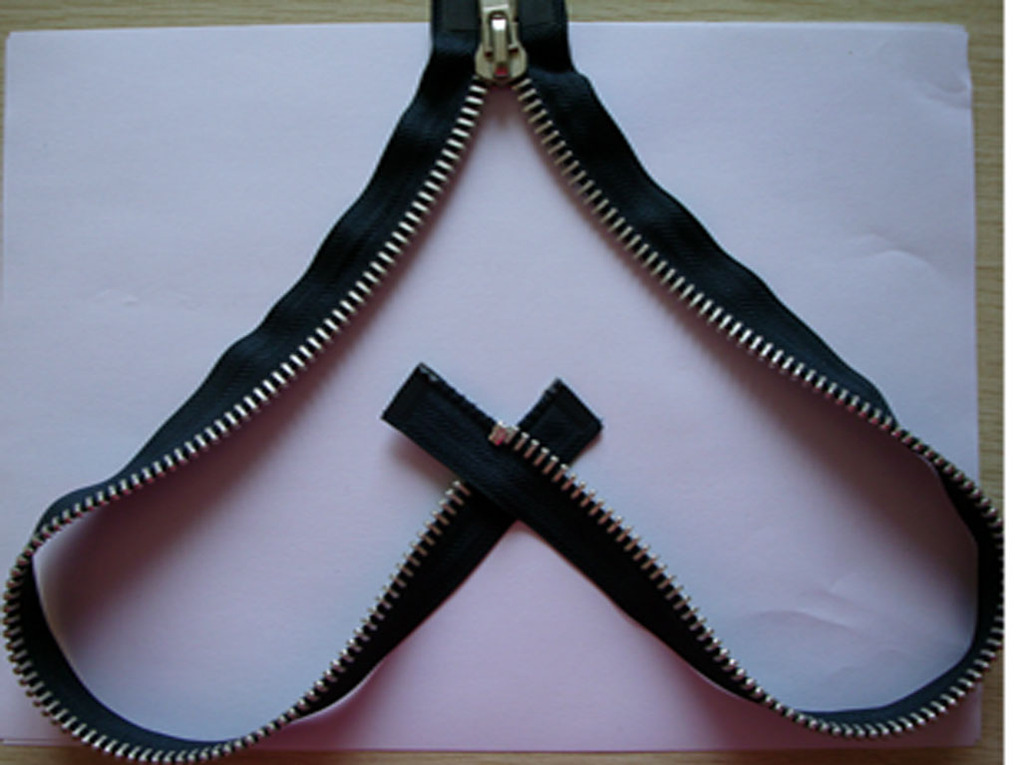 10#铝牙拉链开尾3