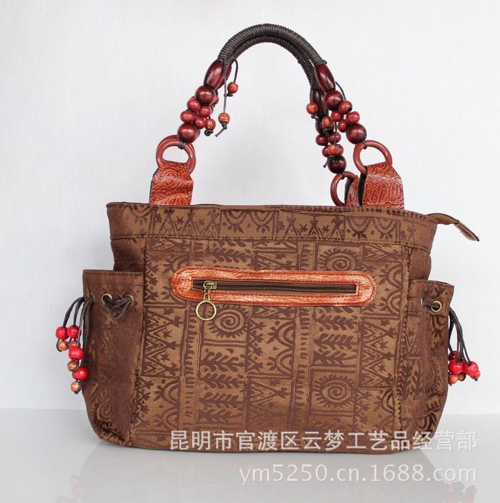【热销 一手货源 云牛包批发厂家 民族风包 云南