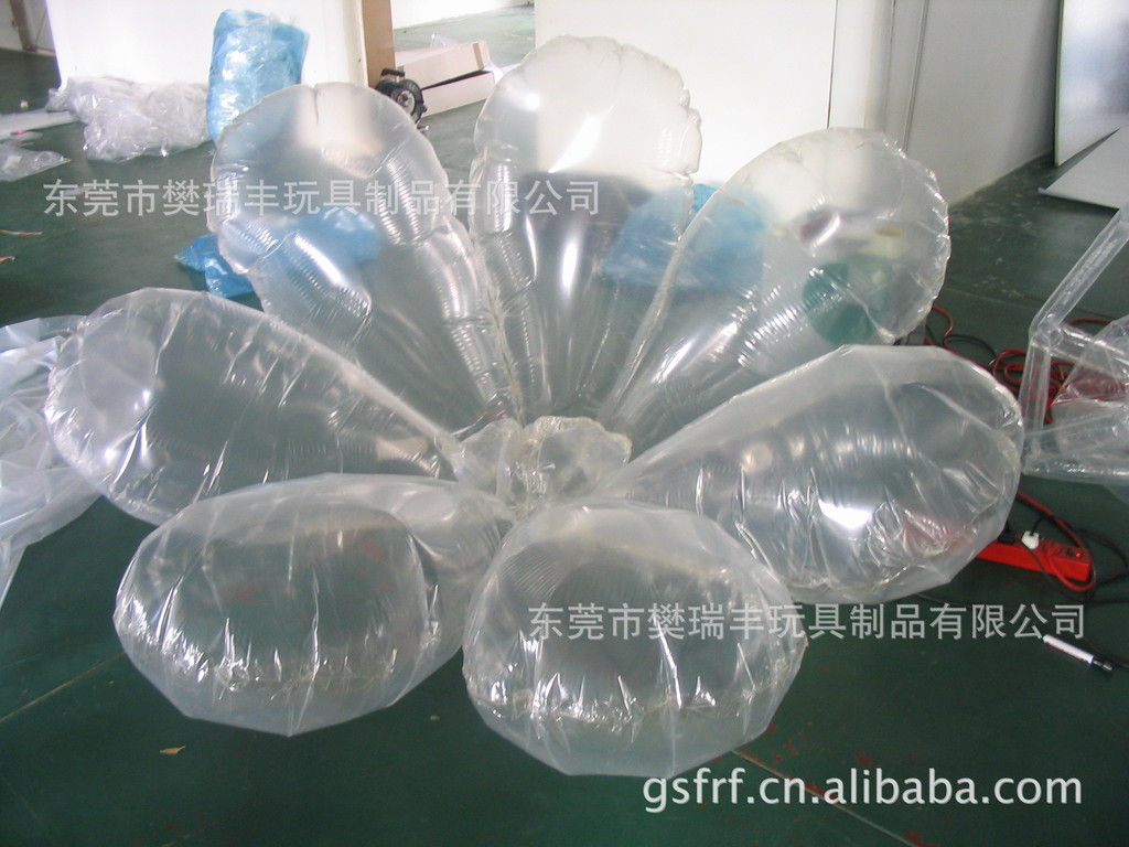 foam_inflatable_workshop_flowe