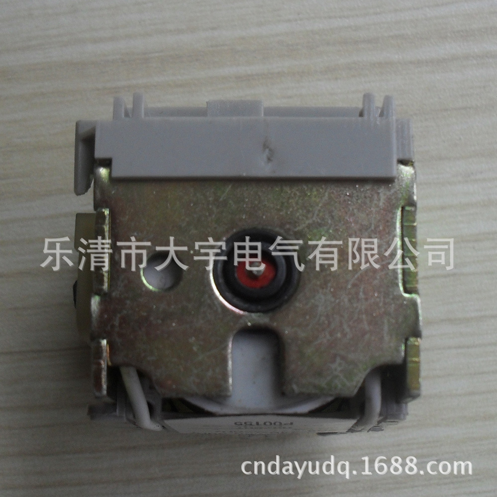 NS-100A分勵脫扣器 (8)