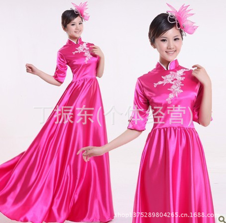 【<em>民族</em>演出服装 大合唱演出服装 <em>舞蹈大</em>摆裙 舞