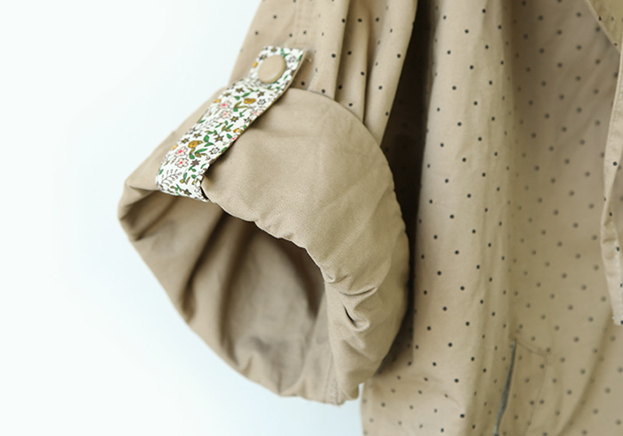 【165-0274【早秋】日系文艺钩花带帽点点蝙