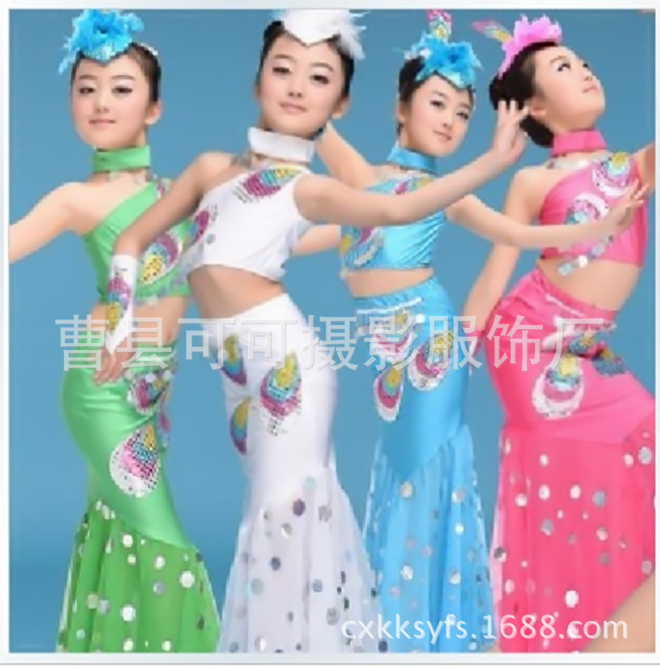 新款<em>儿童</em>演出<em>服装</em>女童元旦少儿<em>舞蹈</em>裙傣族舞孔