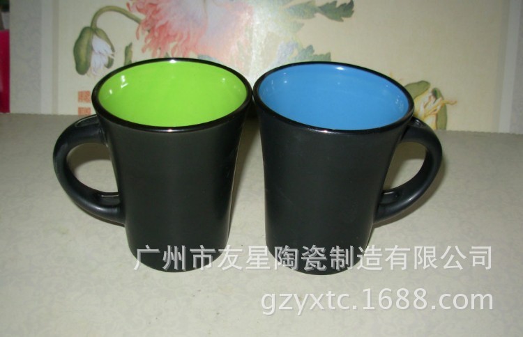 个性时尚 双色釉带勺马克杯 勺子杯 插勺杯