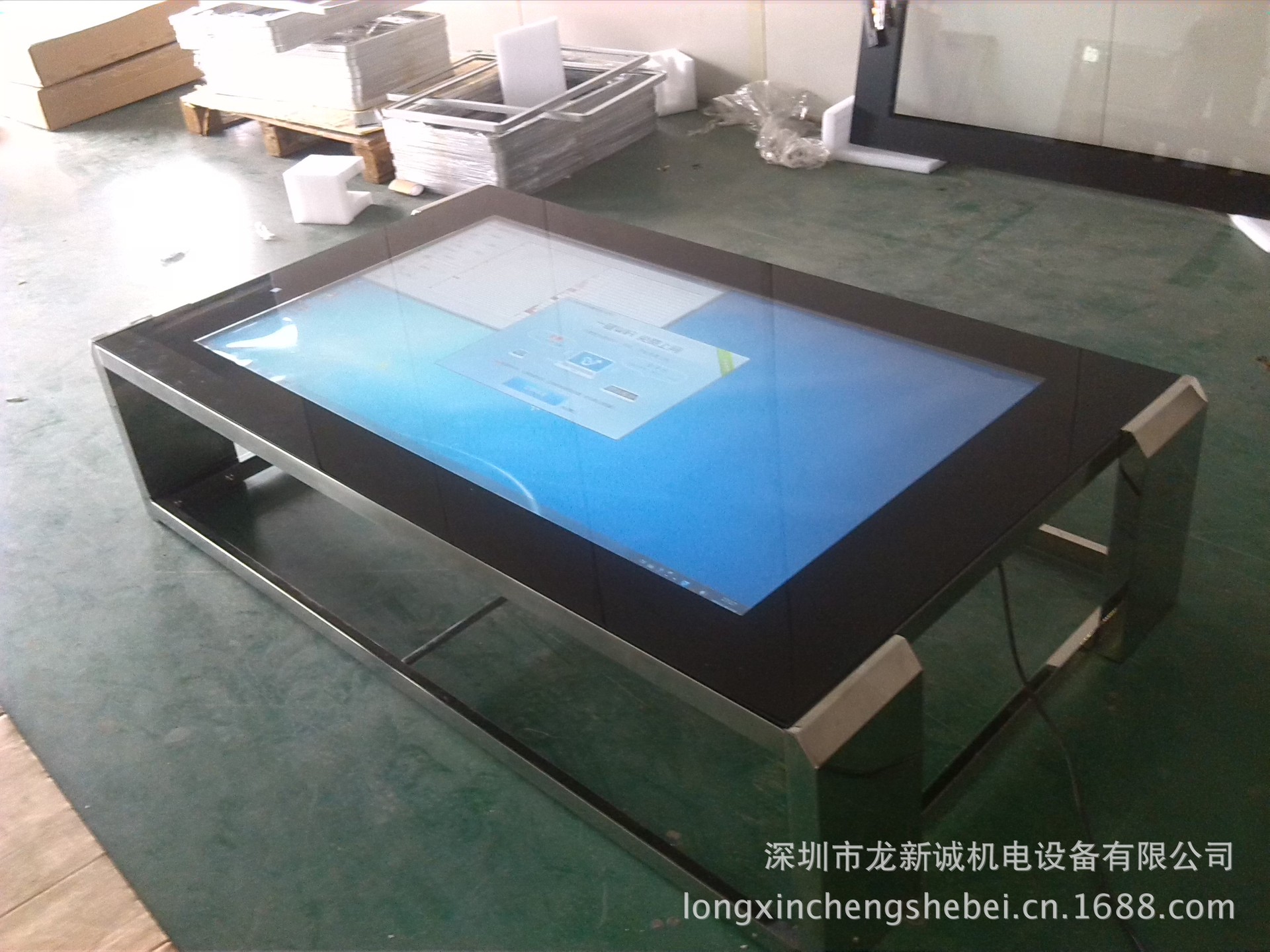 【纳米触摸膜茶几,深圳商用液晶显示设备厂家