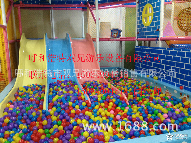 新型淘气堡现场安装实物图