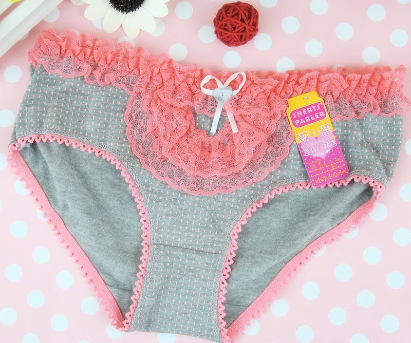 A823 可爱点点蕾丝花边女士内裤 <em>短裤</em> <em>三角</em>裤