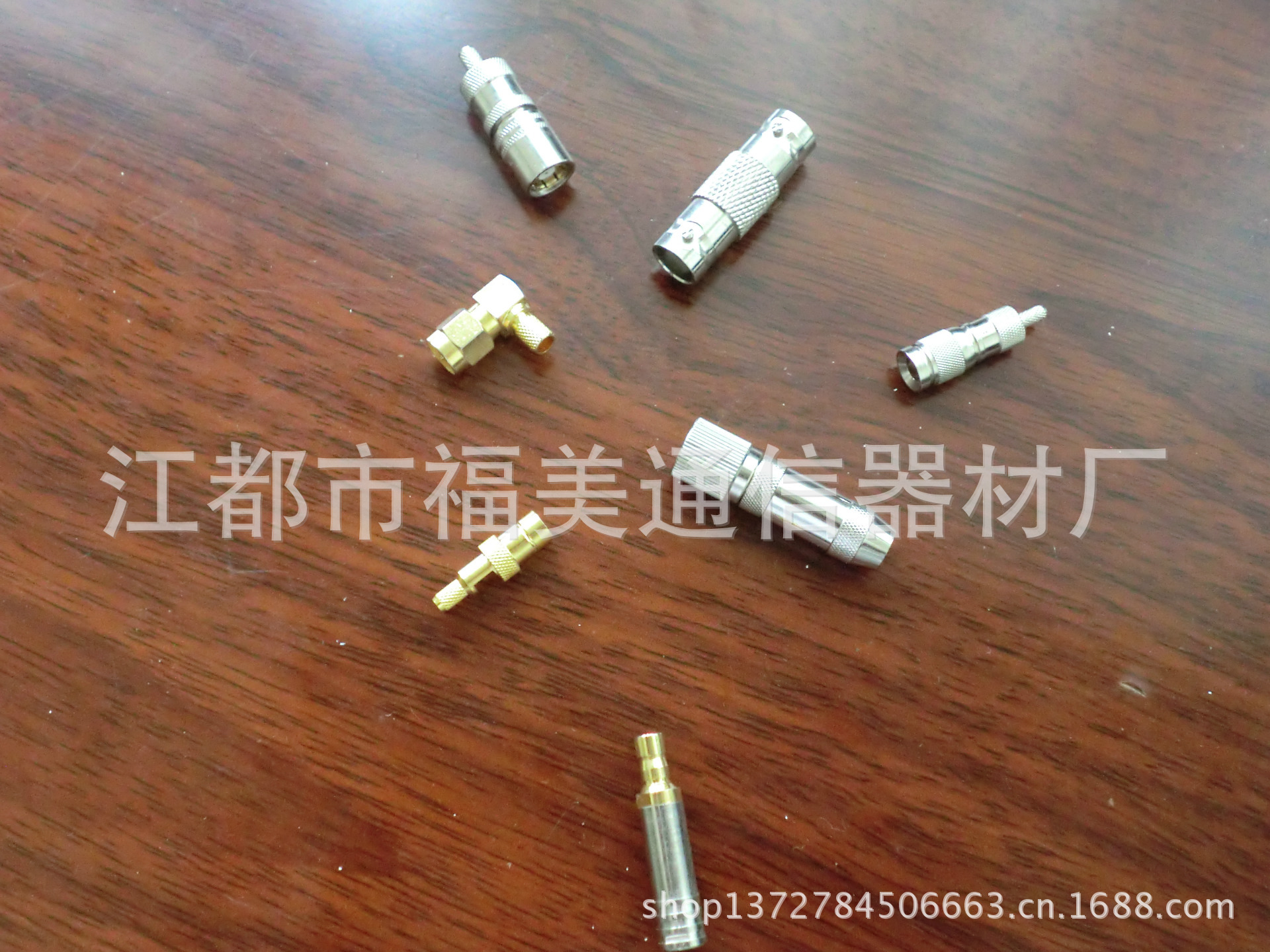 大量供應電子元器件連接器射頻同軸連接器ATNT CC3 華偽 富士通供應各種同鈾連接器L9  BNC  CC3  LE