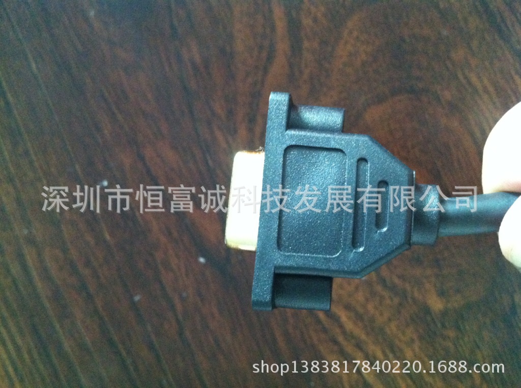 供应商VGA模型 175