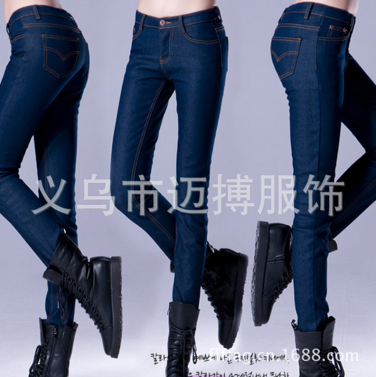 <em>批发</em>采购女式牛仔<em>裤-批发女士小脚裤</em> 淘宝爆款