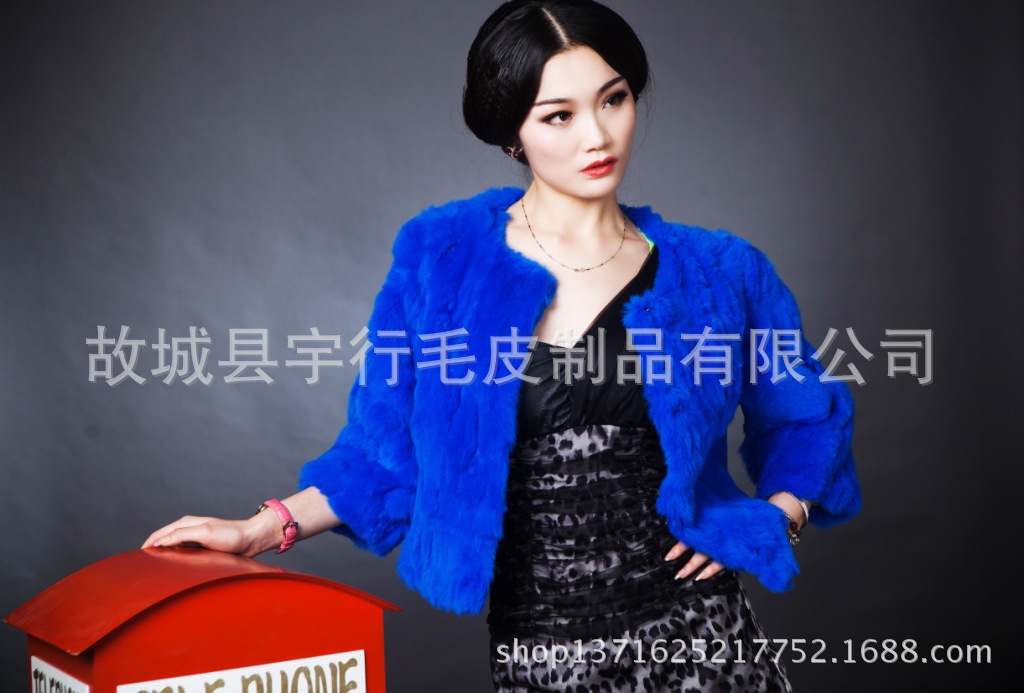 獺兔毛圓領時裝