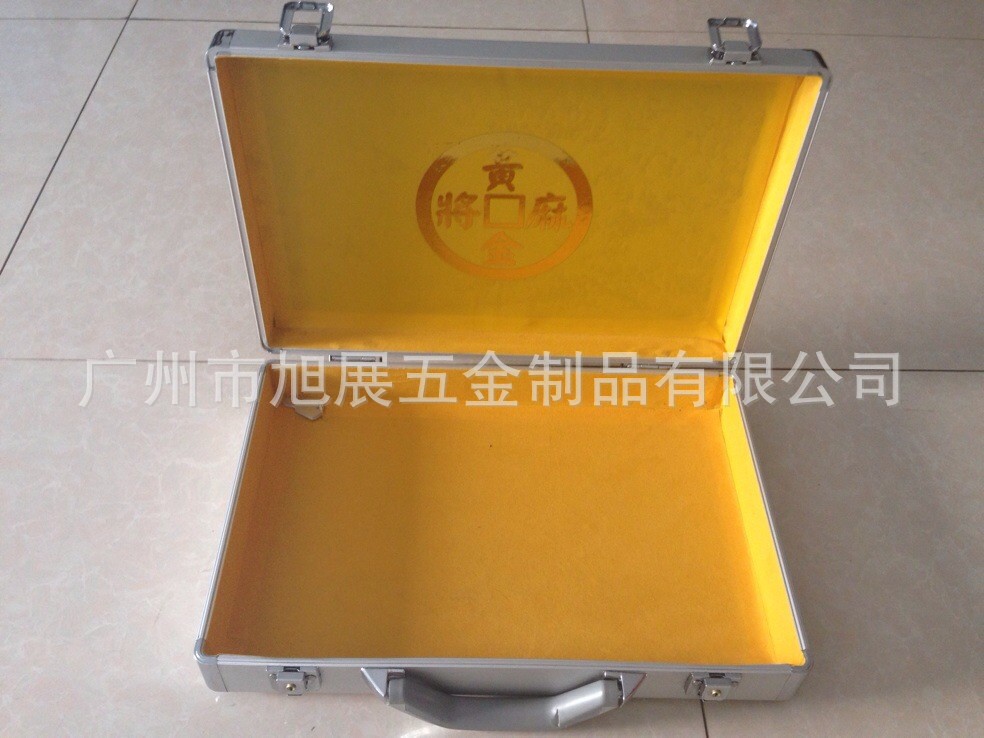 专业生产各种麻将箱筹码箱2