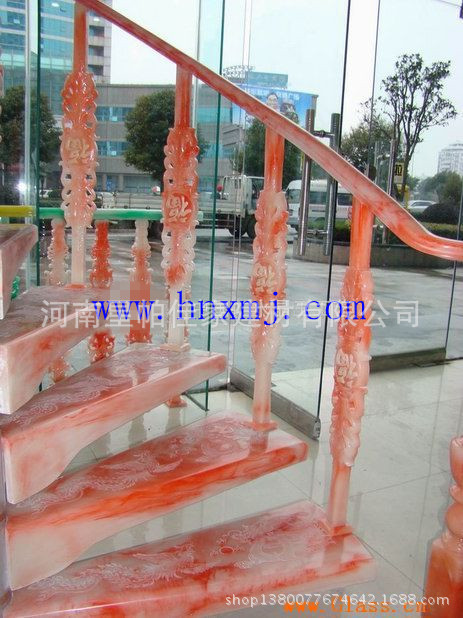 633982119836406250_副本