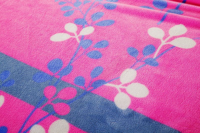 毛毯厂家大量供应法莱绒毛毯 足尺寸不掉毛 换