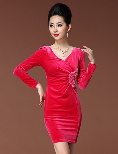 13226春秋韩国丝绒连衣裙 <em>高档</em>刺绣长袖<em>裙子</em>